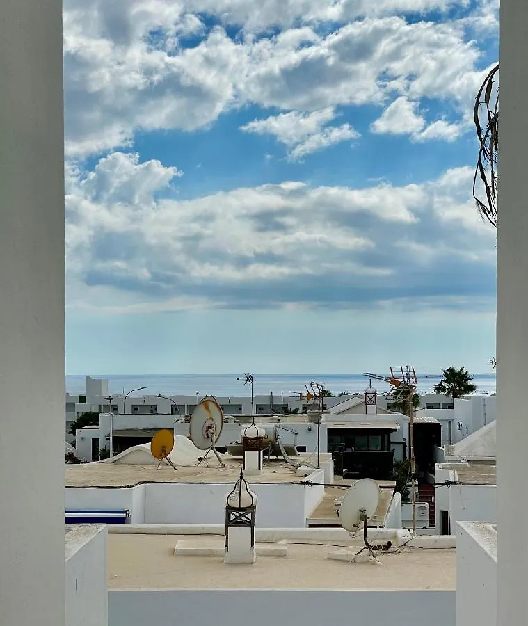 Cozy And Sunny Apartment Over The Rooftops Puerto del Carmen